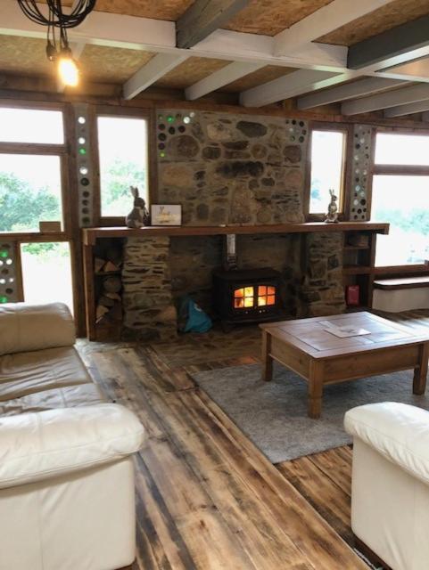 South Brent Rabbits 1Or 2 Bedroom Hobbit Style Hillset Earthen Dartmoor Eco Home מראה חיצוני תמונה